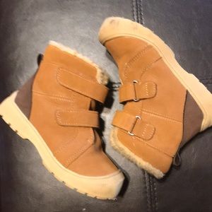 Size 8 cat & Jack soft suede and furry insole high top boots